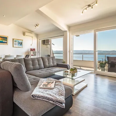 Modern Apartment Omis Exterior photo